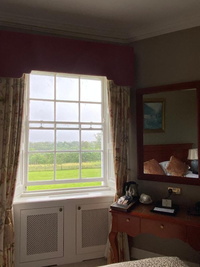 Leixlip Manor Hotel Bagian luar foto