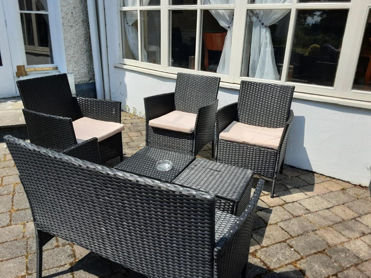 Leixlip Manor Hotel Bagian luar foto