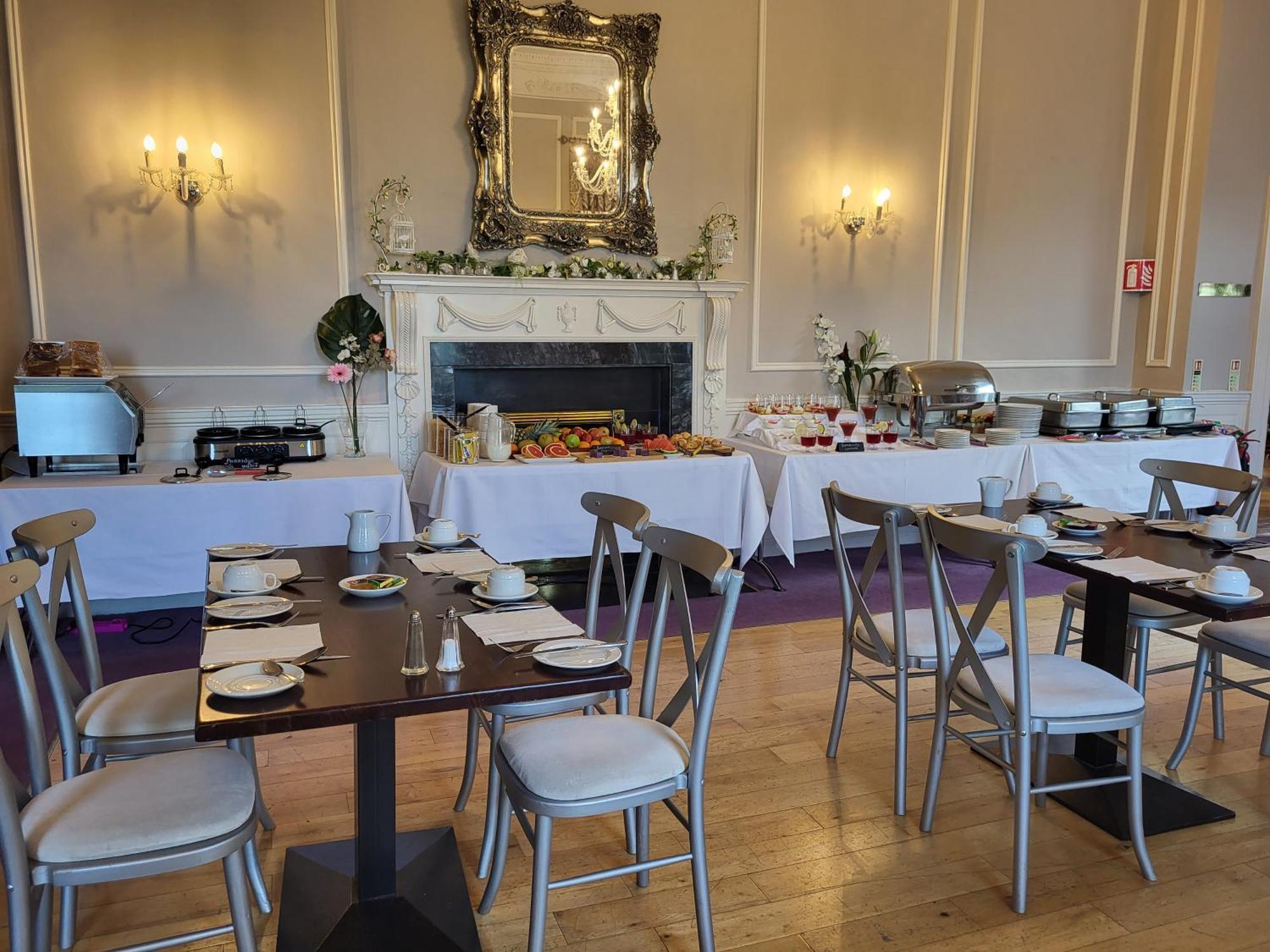 Leixlip Manor Hotel Bagian luar foto